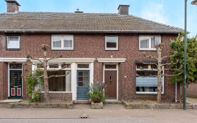Dorpsstraat 49