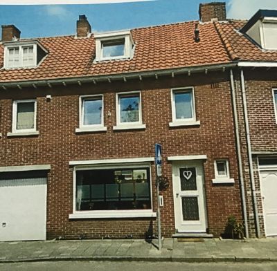 Burgemeester Bloemartsstraat 24