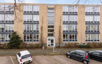 Karel van Egmondstraat 82