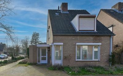 Bij de Post. 1-A
