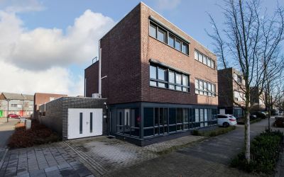 van Postels. 42