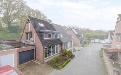 Op de Grens. 20