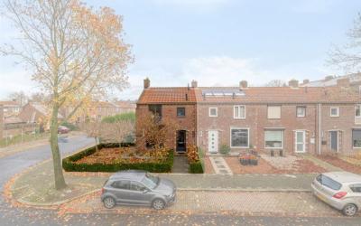 van Hoendon. 8