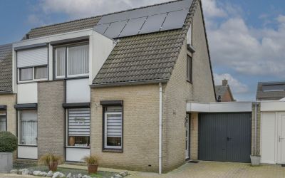 op 't Aardb. 15