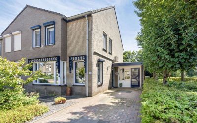 Veldekestraat 18