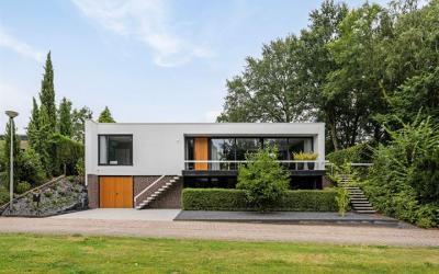 Prof Linssenlaan 2-C