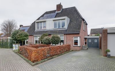 Van Renesse. 7