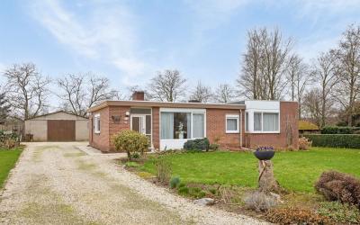 Diepenbroek. 106