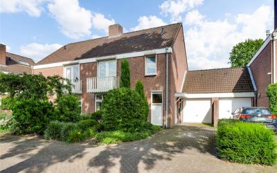 Leliestraat 8