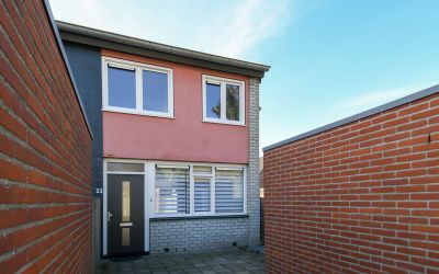 Ten Hove 22