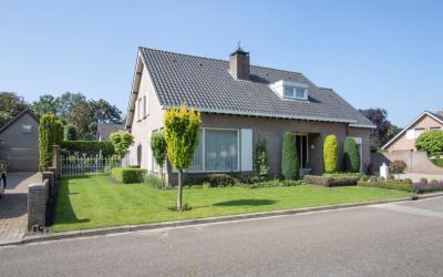 Van Mecklen. 12
