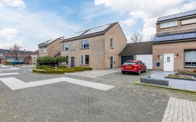 De Leeuwebek 17