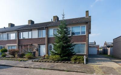 Leliestraat 1