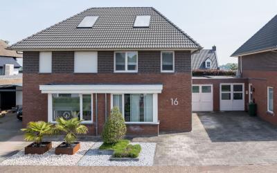 Clausstraat 16