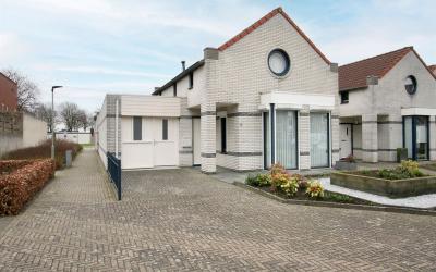 Kloostertuin 8