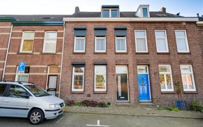 Dokter Leursstraat 35