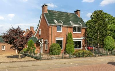 Karel Doorm. 12
