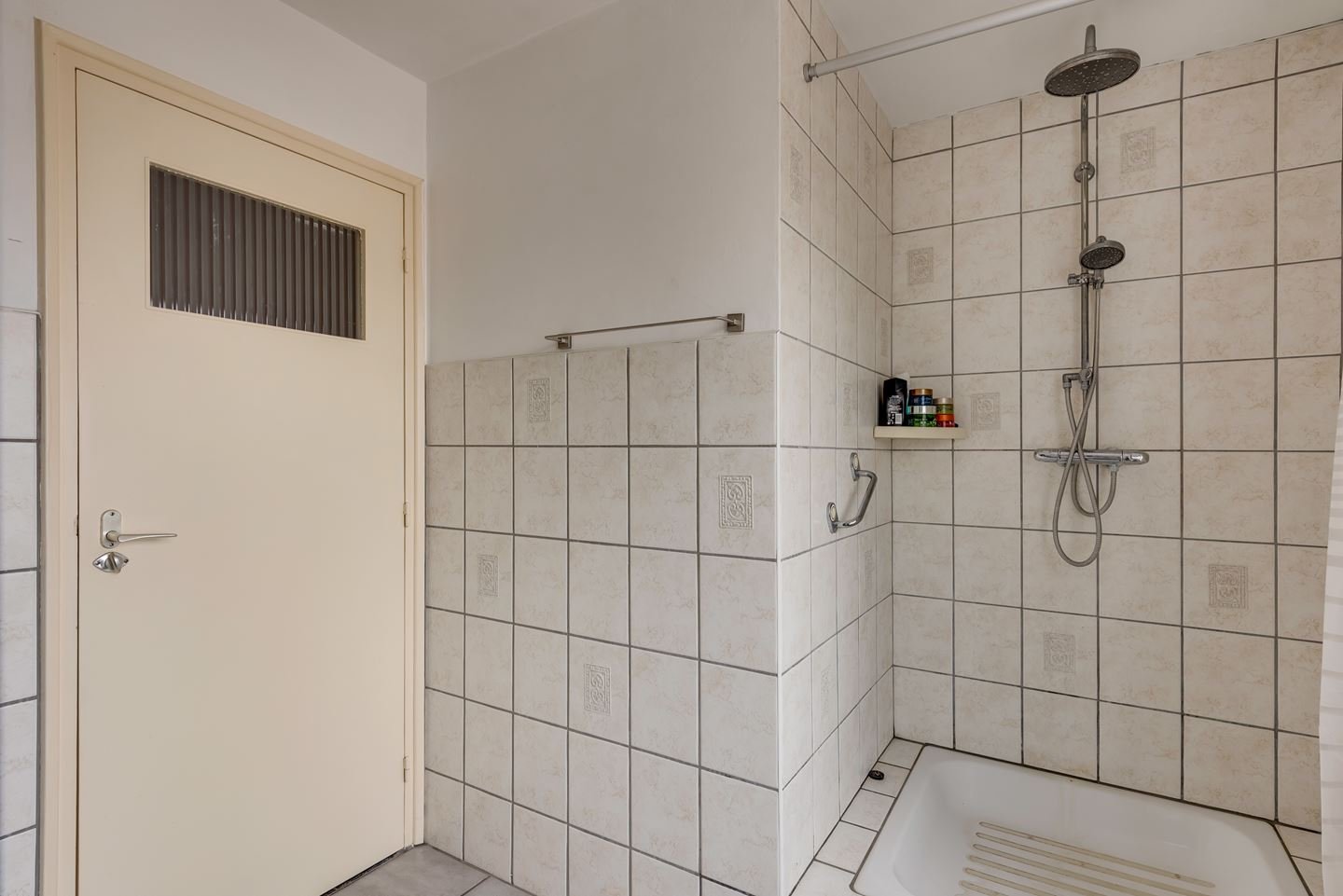 Tussenwoning te koop: Sint Wirosingel 16, Roermond