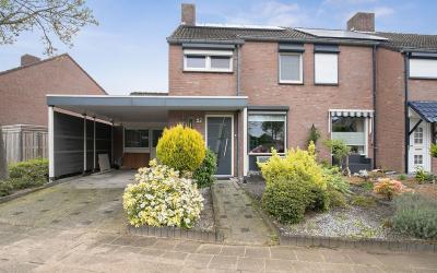 Den Ekkert 52