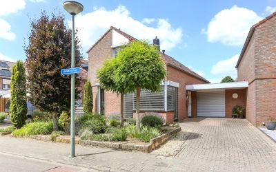 Valkenstraat 30