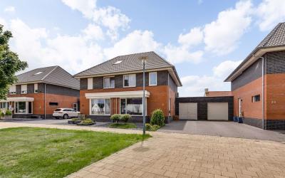 Schrijnwerk. 21