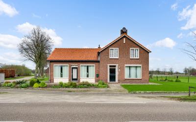 Deckersstra. 4