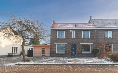 Hoogveldsweg 8