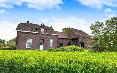 Dorpsstraat 38