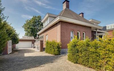 Gouverneur Houbenstraat 51
