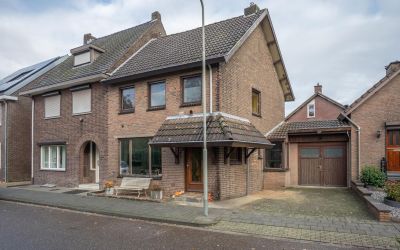 Heilig Krui. 65