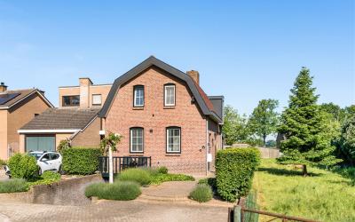 Grachtstraat 18
