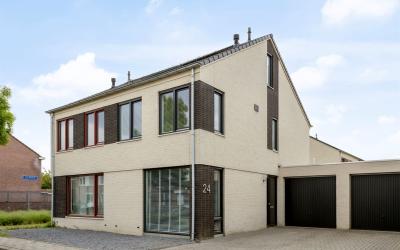 Janekers Vaart 24