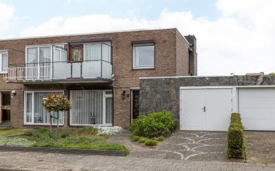 Burg. Kampsstraat 6