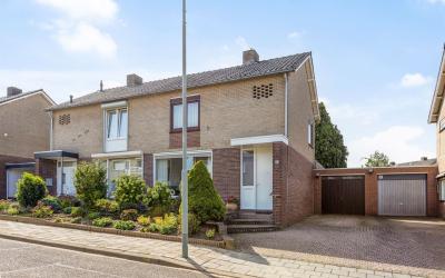 Burg. Donnersstraat 42
