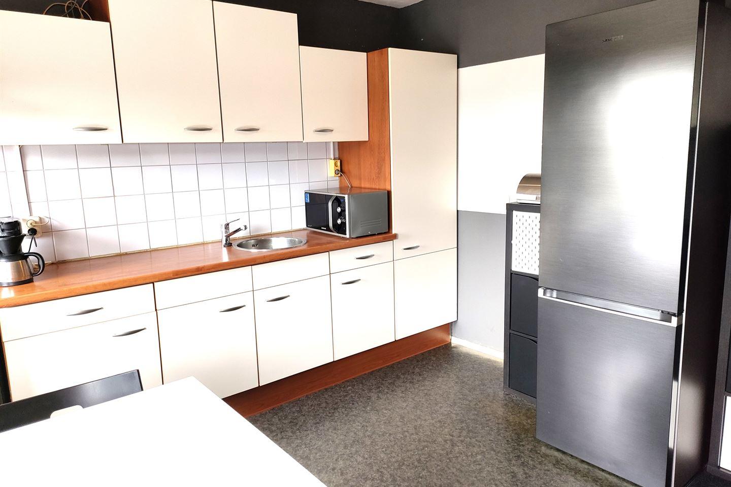 Appartement te koop: Burg. Lemmensstraat 210C, Geleen