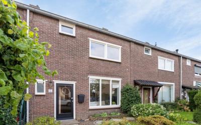 Mezenstraat 11
