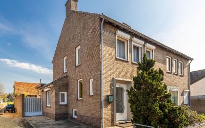 Keerend 44