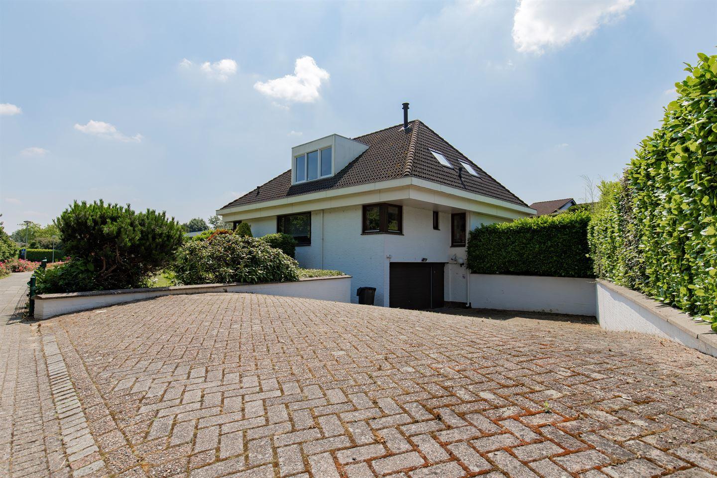 Vrijstaande woning te koop: Parallelweg 12, Spaubeek