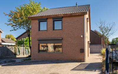Huis te koop Maarten Trompstraat 6