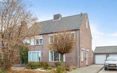 Op de Aks 50