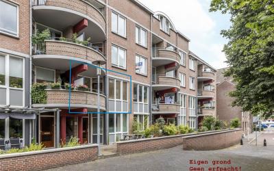 Maastrichte. 22-B