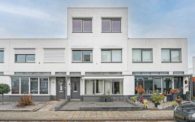 Henisstraat 28