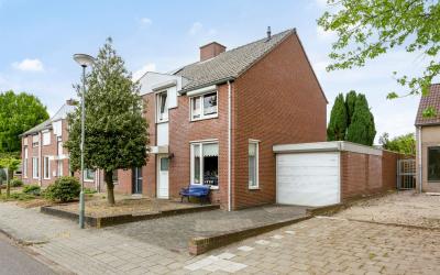 Maasstraat 32