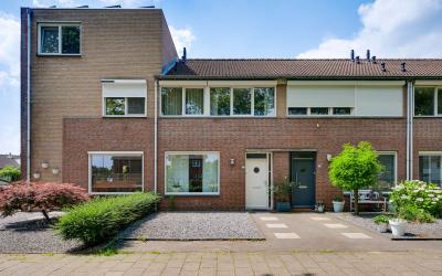 Maastrichte. 78