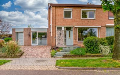 Mevrouw van. 31