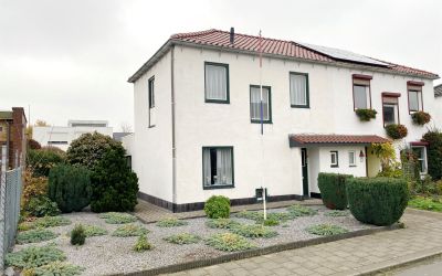 Wethouder B. 1