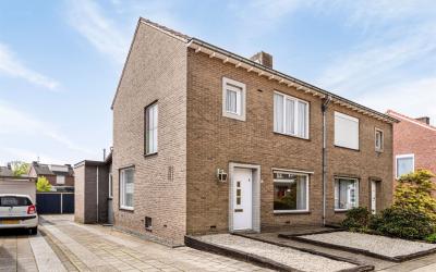 Schoolstraat 12