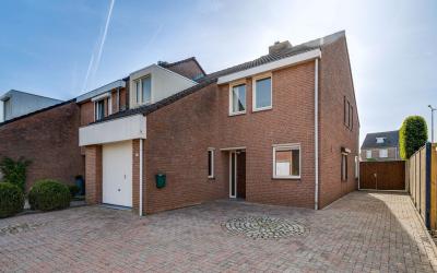 Burgemeester Van Laarstraat 21