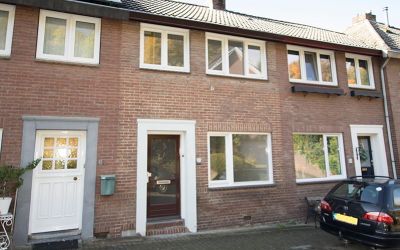 Grachtstraat 82