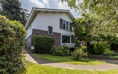 Raadhuisstraat 13